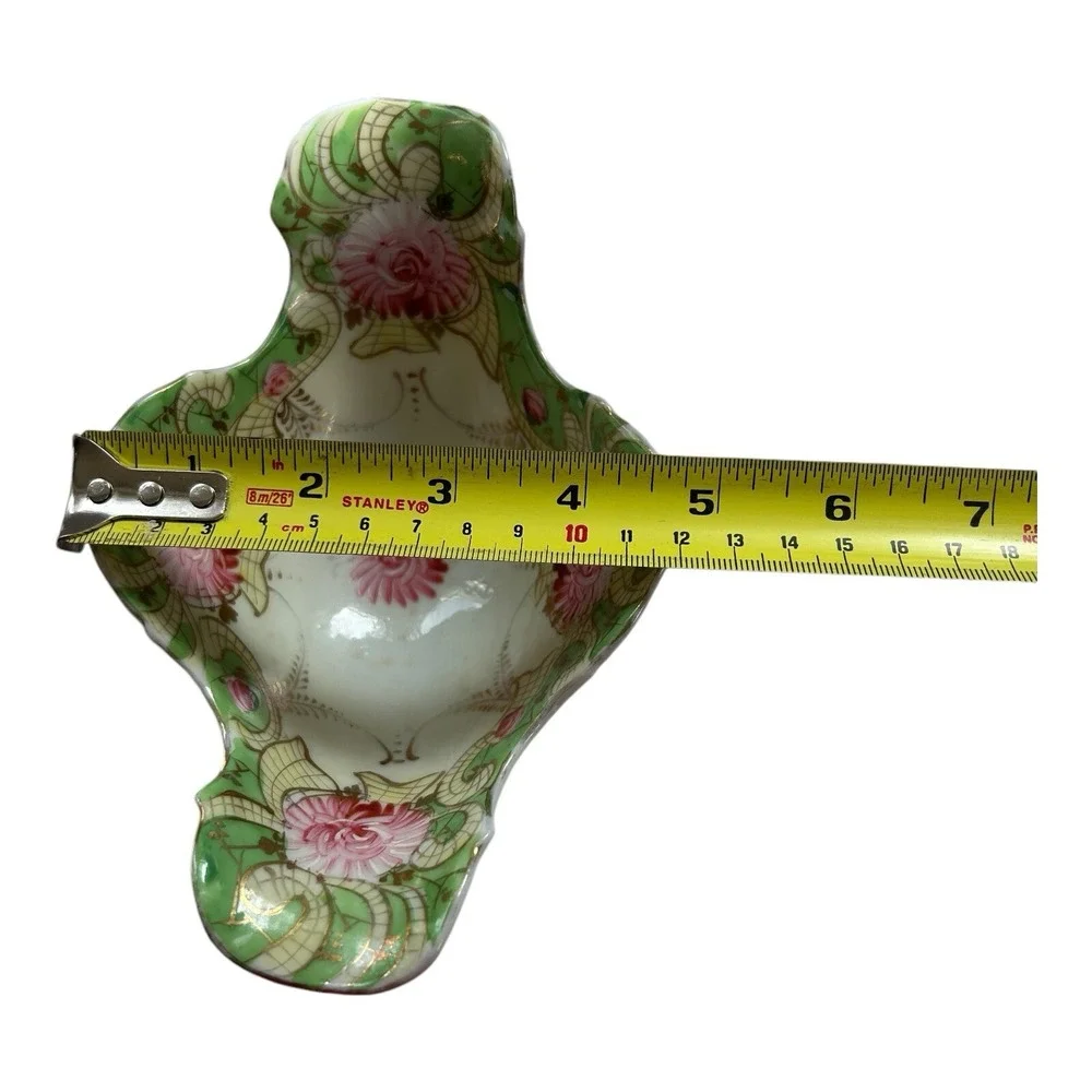 Fluted 4 Footed Bowl Nut‎ Dish Hand Painted unmarked vintage